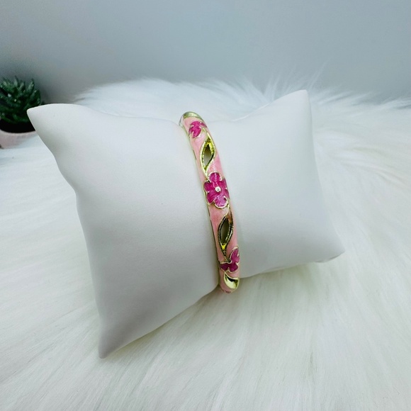 Pink Floral Theme Enamel Hollow Out Cloisonne  Bangle - Picture 1 of 7